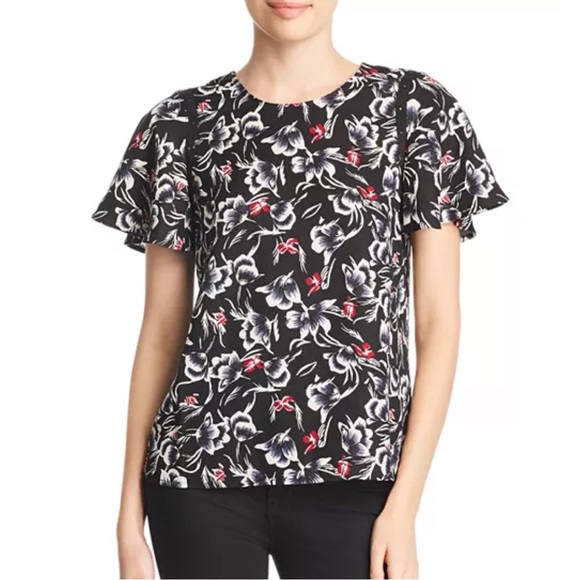 NWT Vero Moda Floral Crew Neck Top with Flutter Sleeves and Silver Stud Trim. - Picture 1 of 15